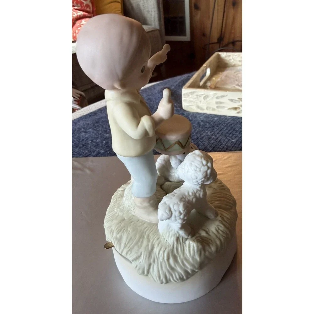 Vtg 1982, Lefton China, Porcelain, Drummer Boy Music Box Figurine.